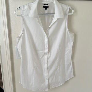 Talbots 
No iron 
White top
Size 10